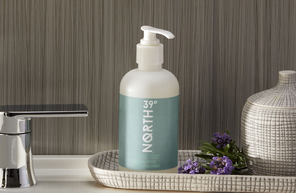 https://www.shopcourtyard.com/images/products/xlrg/39-degree-north-shampoo-CYM-303-01-EUCALYPLAV-8_xlrg.jpg